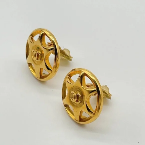 SALE! Authentic CHANEL Coco Mark Vintage Gold Plated Star Motif Earrings W Box - Picture 7 of 11